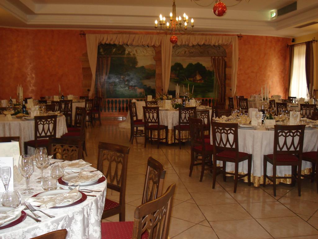 Villaggio Turistico Malibuu Manduria Exterior foto