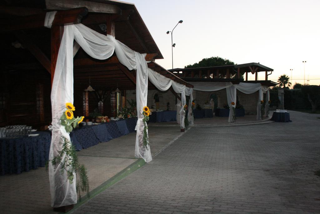 Villaggio Turistico Malibuu Manduria Exterior foto