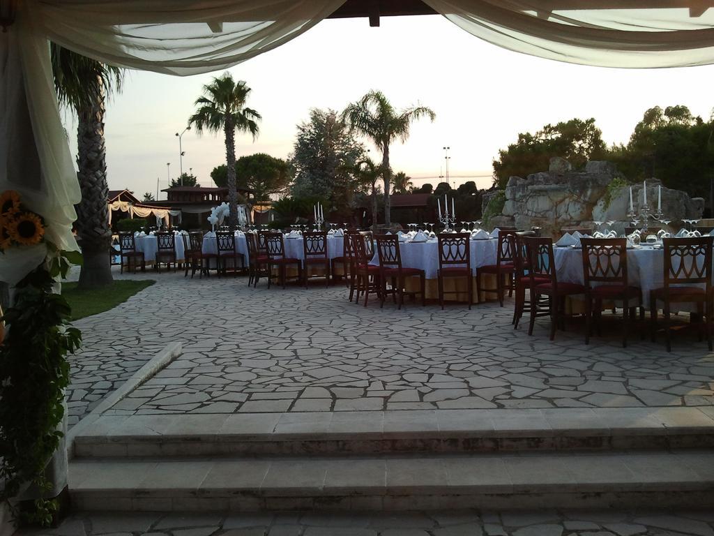 Villaggio Turistico Malibuu Manduria Exterior foto