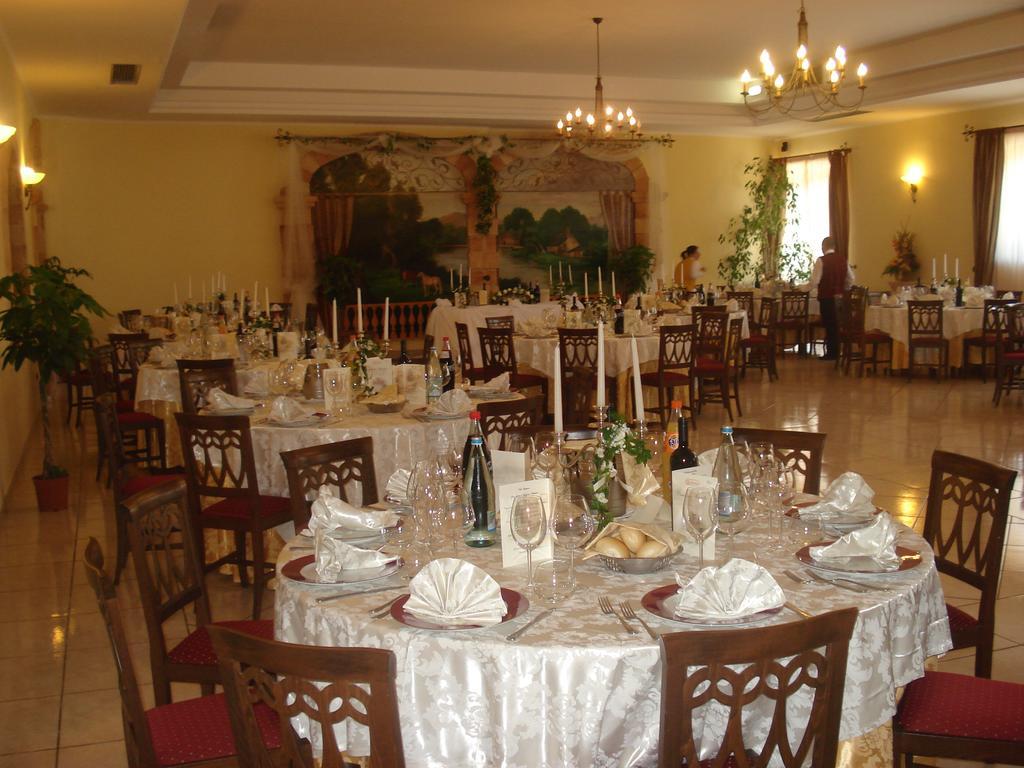 Villaggio Turistico Malibuu Manduria Exterior foto