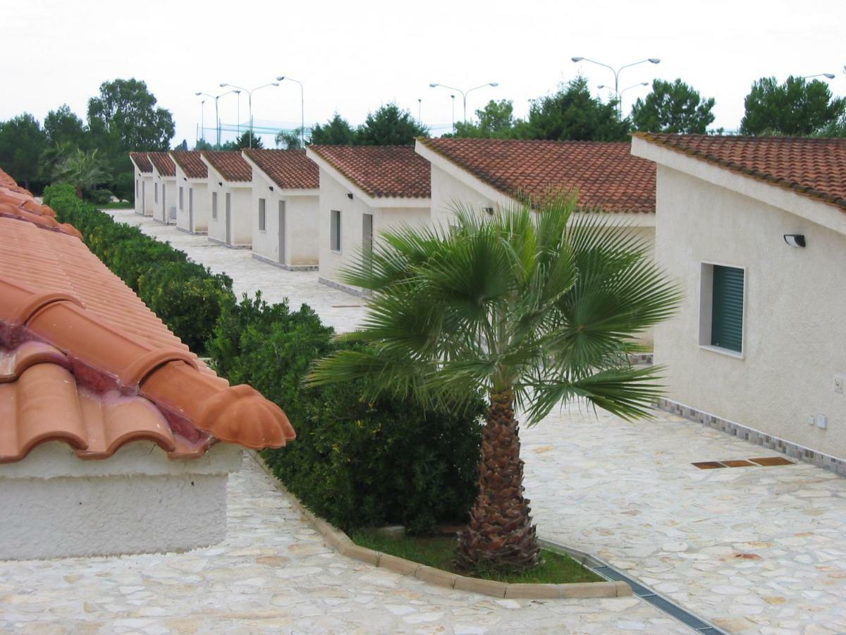 Villaggio Turistico Malibuu Manduria Exterior foto